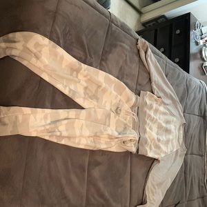 American Eagle sweatshirt and pants set-gray white army